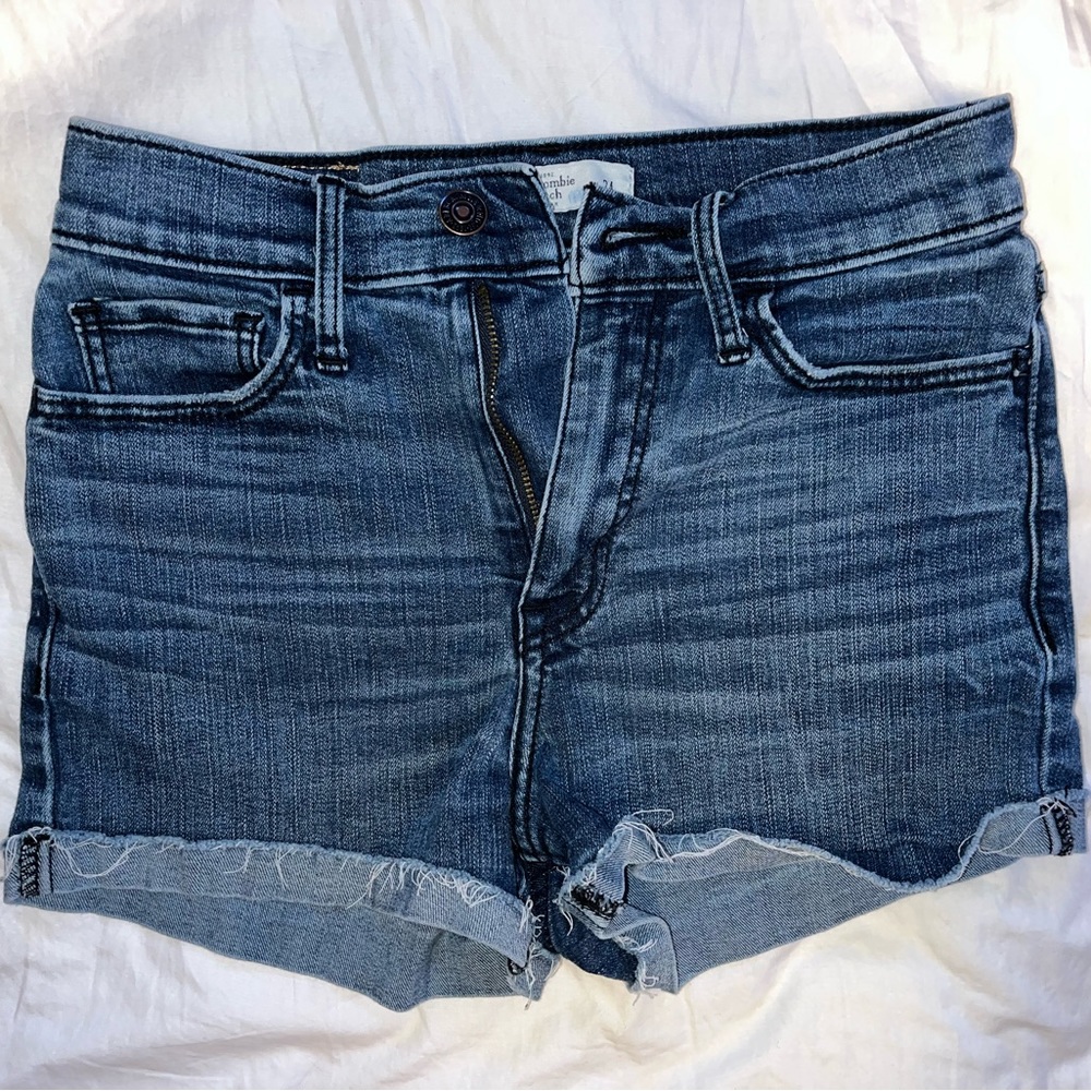 High-waisted jean shorts